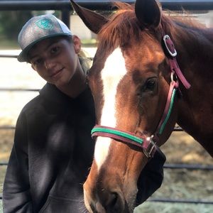 Meet your Posher, Lori